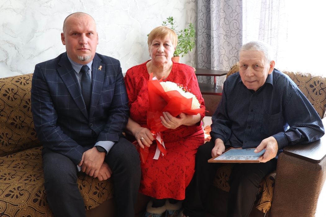 Inta.jpg Inta.jpg