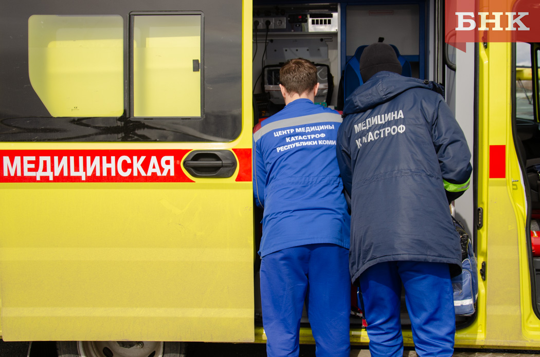 В Сыктывкаре мужчина напал на сотрудника скорой