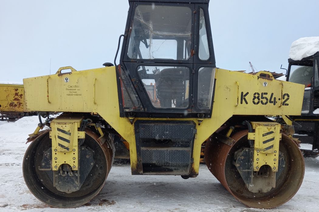 В Коми выставили на продажу ненужные республике УАЗы и дорожные