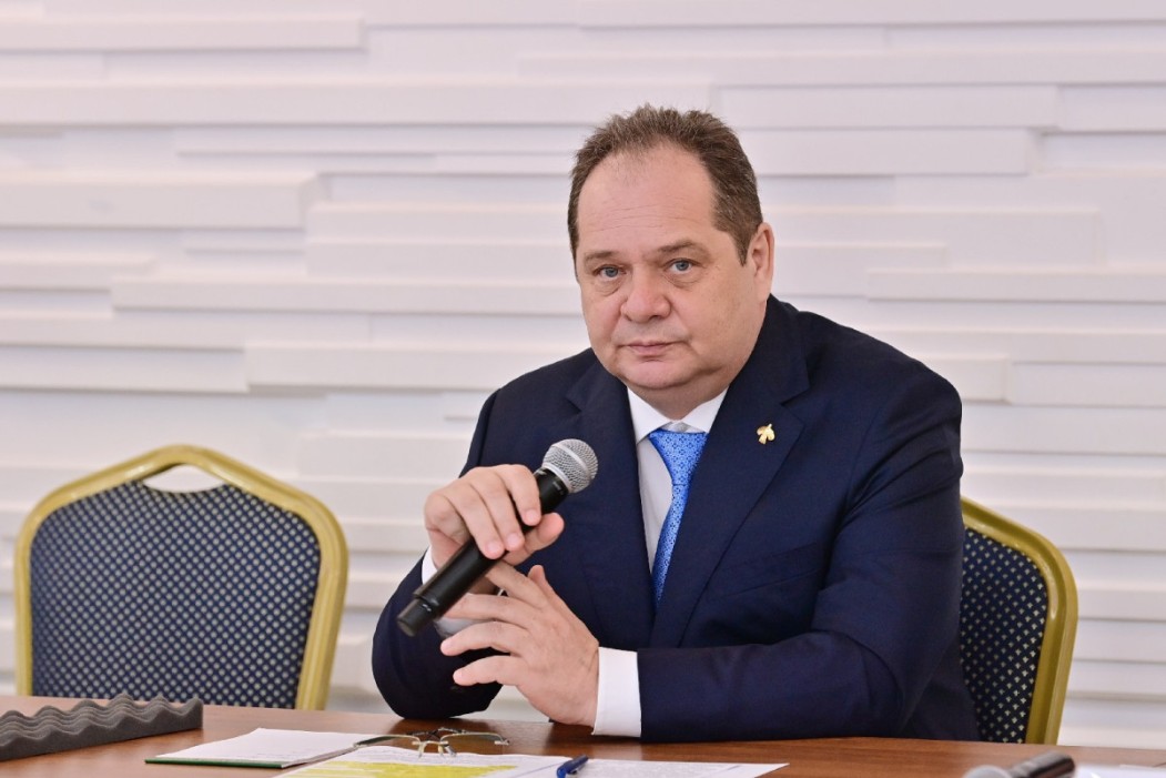 Ростислав Гольдштейн: «Только бизнес может рассказать чиновникам, как правильно»