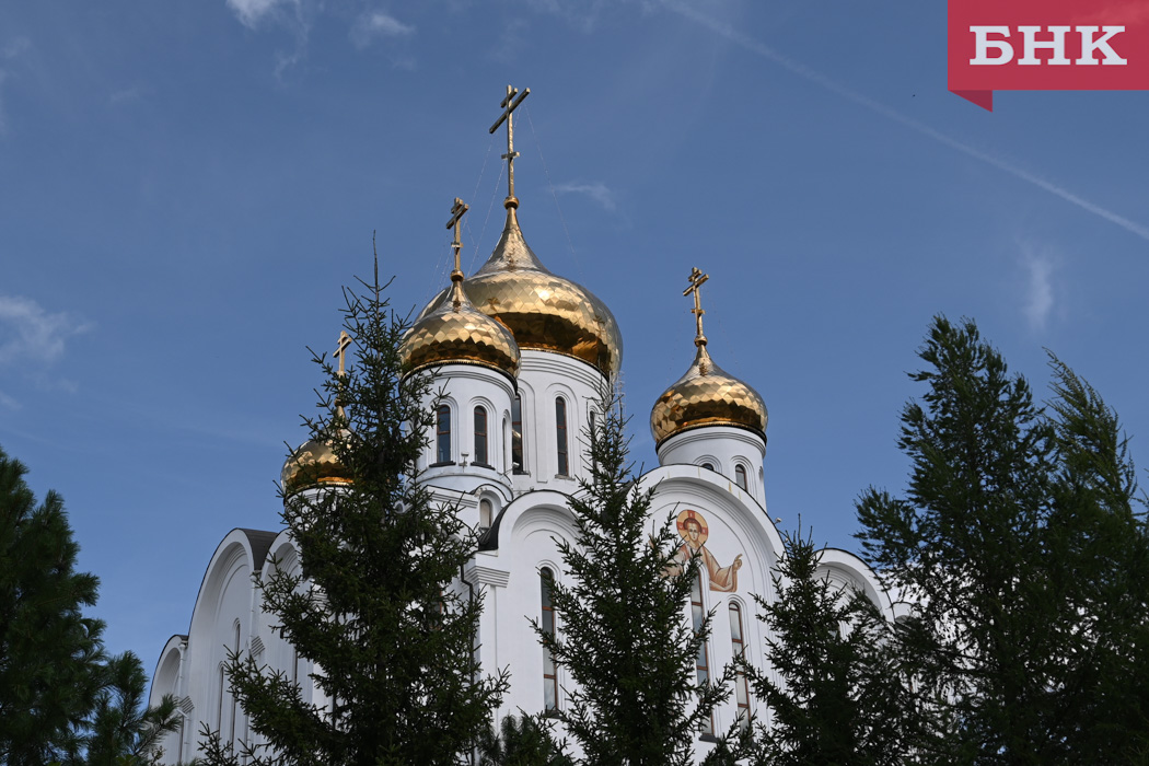 Сыктывкарку будут судить за кражу в Стефановском соборе