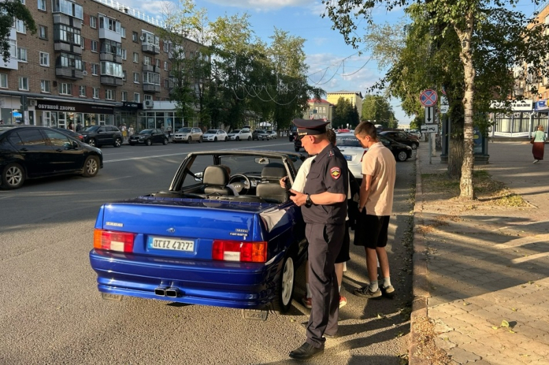 В столице Коми проверили шумные и тонированные автомобили
