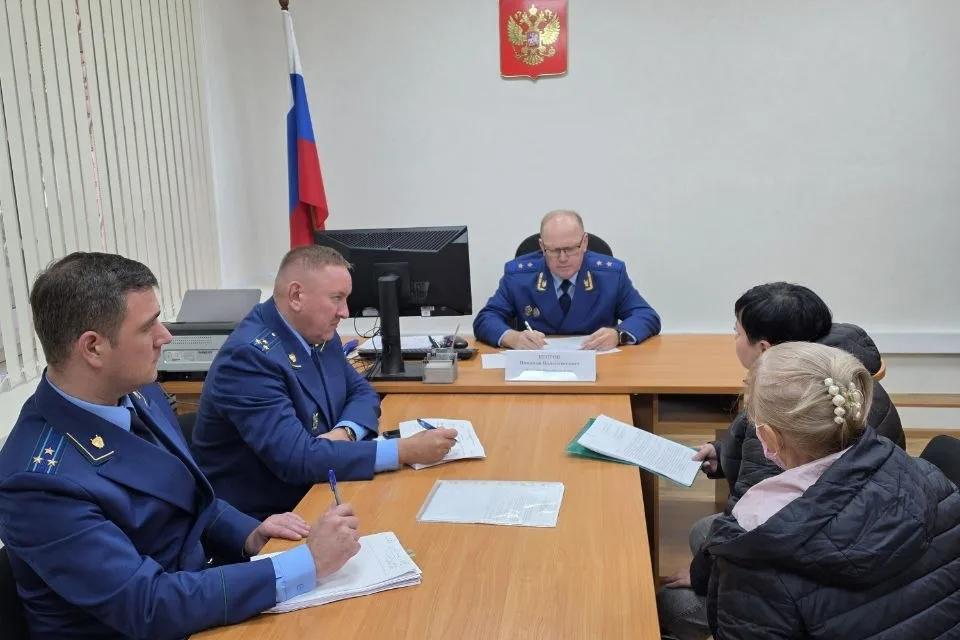 В Инте прокурору Коми рассказали о долгах «ТеплоЭнергии»