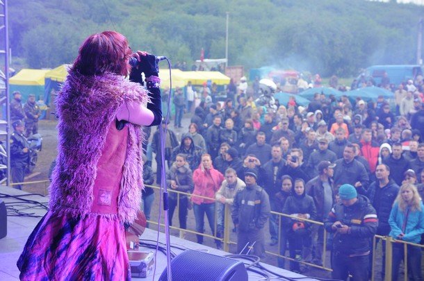 YUR_2456.JPG YUR_2456.JPG