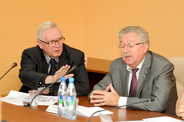 KIR_1509.jpg KIR_1509.jpg