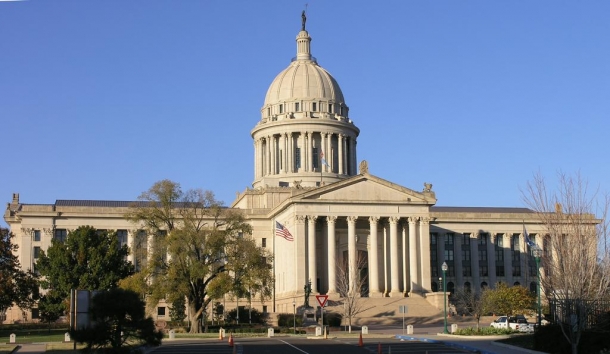 Oklahoma_Capitol_building.jpg