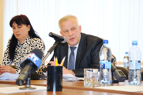YUR_3208.jpg YUR_3208.jpg