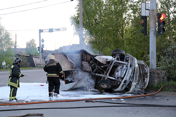 avariya21.jpg avariya21.jpg