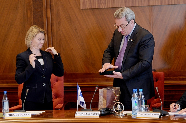 KIR_8385.jpg KIR_8385.jpg