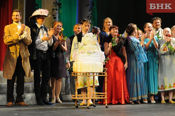 RET_9922.jpg RET_9922.jpg