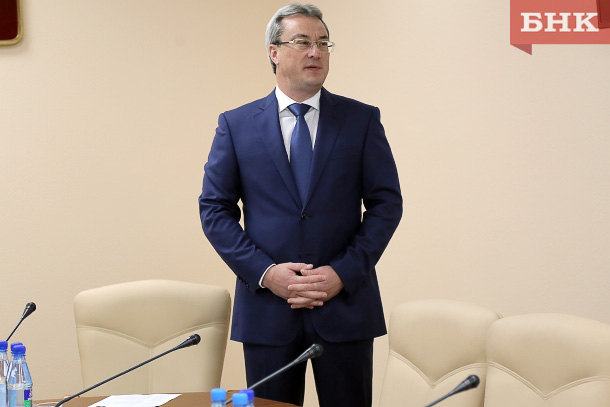 ANT_2213.jpg ANT_2213.jpg