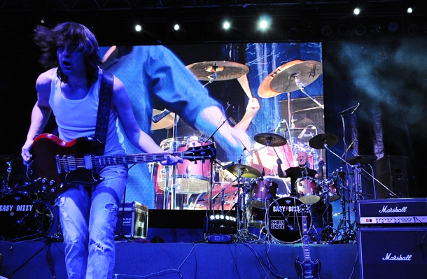 YUR_1548.jpg YUR_1548.jpg