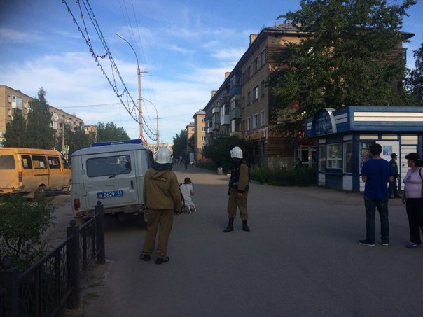 KM-4OfhAMFk.jpg KM-4OfhAMFk.jpg