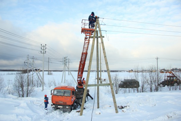 Более 100 земельных участков в Выльгорте будут присоединены к электросетям