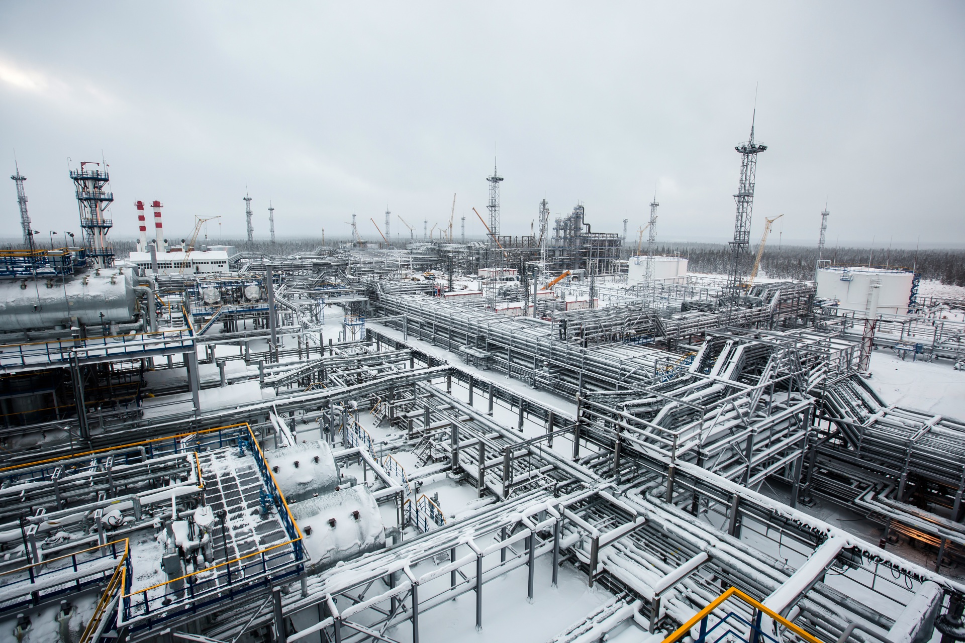 Тимано печорская газовая провинция. Тимано-Печорская нефтегазоносная провинция. УПН Восточный Ламбейшор. Месторождение Ламбейшор Усинск. Восточный Ламбейшор Лукойл.