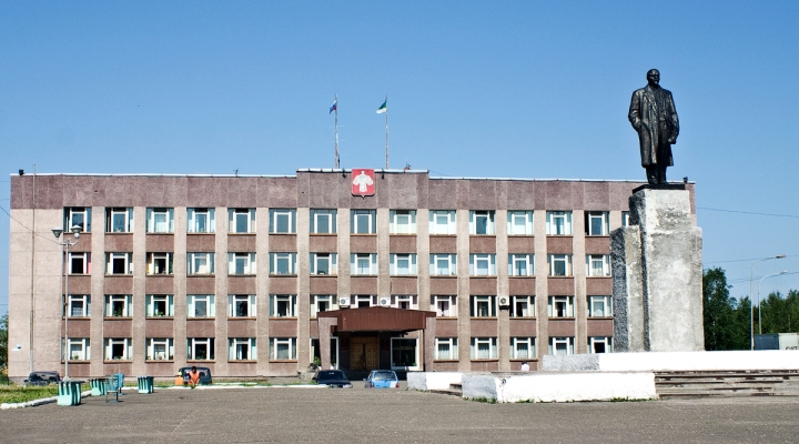 Говорит и показывает инта