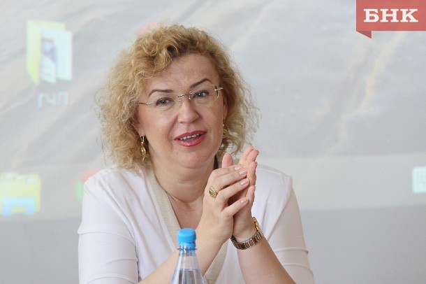 Ольга Епифанова внесла в Госдуму законопроект о продлении выплат ежемесячных пособий по уходу за ребенком с полутора до трех лет