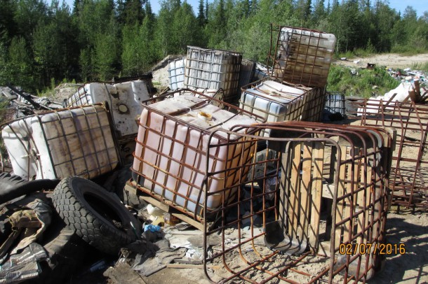 Реакция есть: Сергей Гапликов поручил провести комплексную проверку по факту обнаружения в Усинском районе свалки нефтесодержащих отходов
