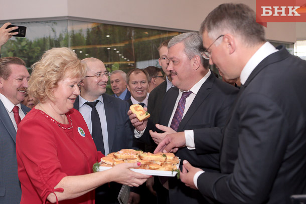 ANT_7874.jpg ANT_7874.jpg