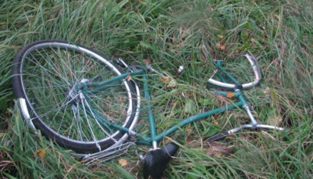 В Корткеросском районе погиб велосипедист