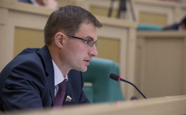 Дмитрий Шатохин вошел в комитет по бюджету и финансовым рынкам 