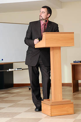 KIR_1856.jpg KIR_1856.jpg