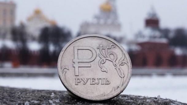 Почти 5 млн россиян получают зарплату ниже 125 долларов