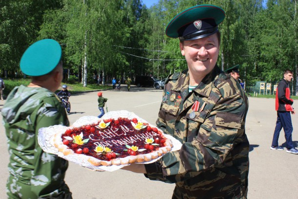 Грант мэрии поможет пограничникам угостить пирогами весь Сыктывкар