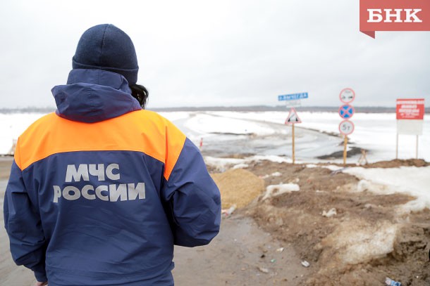 В Сыктывкаре закрыта ледовая переправа в районе местечка Алёшино