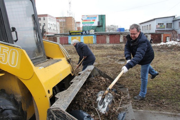 Мэр Сыктывкара поблагодарил участников второго общегородского субботника