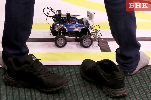 Враги борщевика и беспилотные автомобили представлены на робототехнической олимпиаде в Сыктывкаре