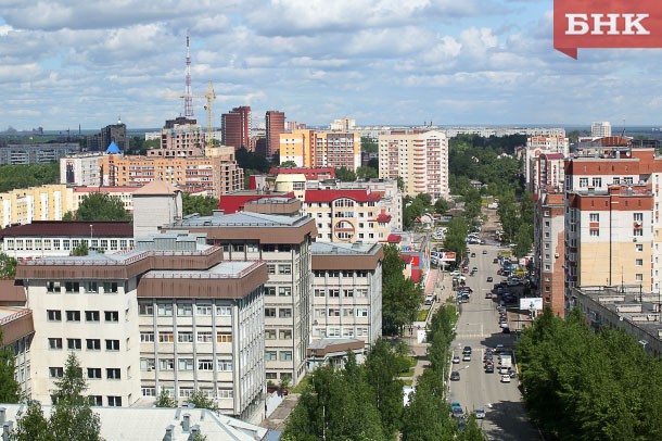 С проезжих частей Сыктывкара убраны еще две рекламные конструкции