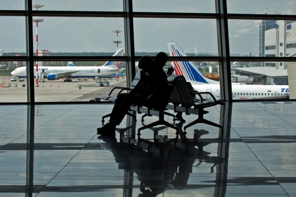 Семь авиакомпаний оштрафованы за задержки рейсов в аэропортах Москвы