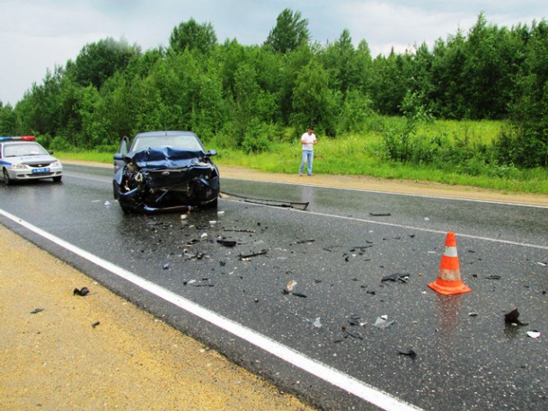 Под Ухтой Ford врезался в КаМАЗ