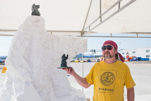 Sergei-Razmanov.jpg Sergei-Razmanov.jpg