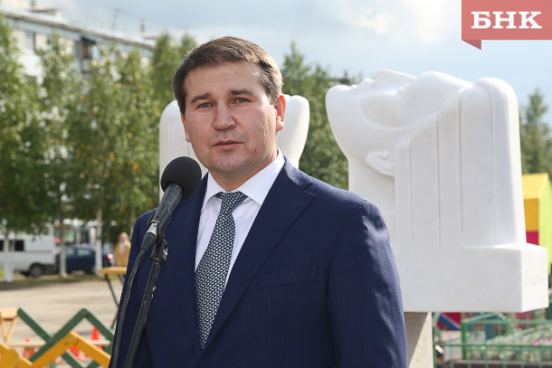 BOB_8872.jpg BOB_8872.jpg