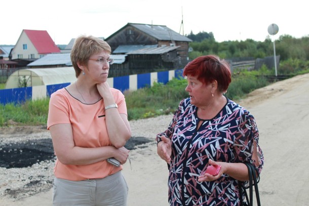 Жилье и дороги стали темой рабочей поездки Нины Нестеровой в Прилузский район