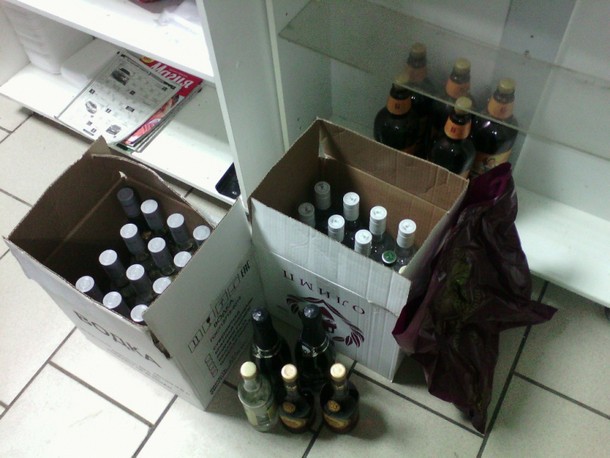 Полицейские проверили законность продажи алкоголя в магазинах и барах Сыктывкара