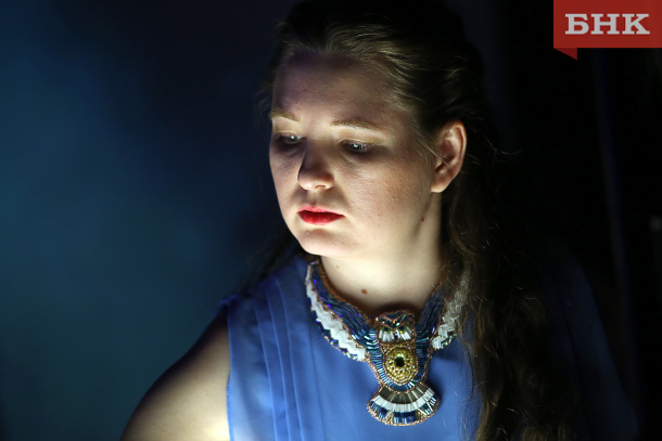 BOB_1472.jpg BOB_1472.jpg