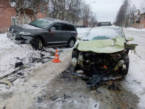 В Печоре в ДТП с тремя автомобилями пострадали дети