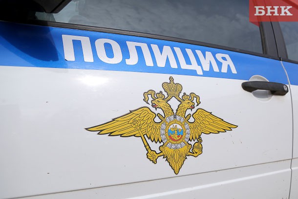 Застолье в Сысольском районе закончилось кражей золотого браслета