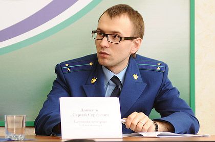 KIR_2860.jpg KIR_2860.jpg