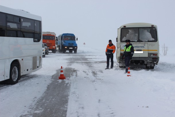 В Воркуте столкнулись два пассажирских автобуса