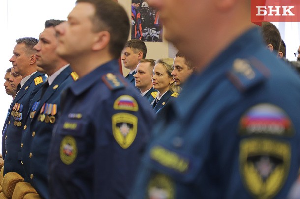 Пожарных Коми поздравили с Днем пожарной охраны