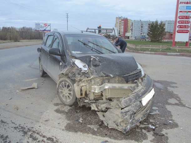 На дорогах Коми из-за неуступчивых водителей пострадали три человека