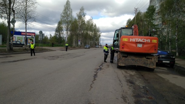 Во время рейда сыктывкарские автоинспекторы проверили больше 100 автомобилей