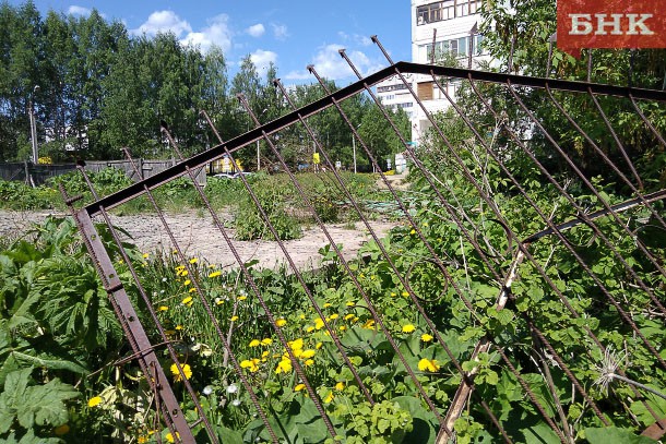 В Сыктывкаре коммерсант пытается «втиснуть» торговый комплекс между многоэтажками