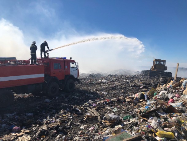 Воркутинскую свалку тушат в усиленном режиме