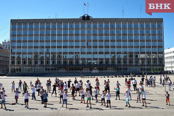 Стефановская площадь Сыктывкара превратилась в боксерский клуб