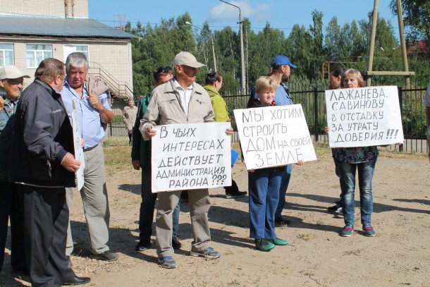 Обманутые пайщики Выльгорта выступили против запрета на строительство жилья